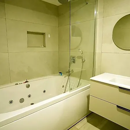 Hotel Marla Cedit